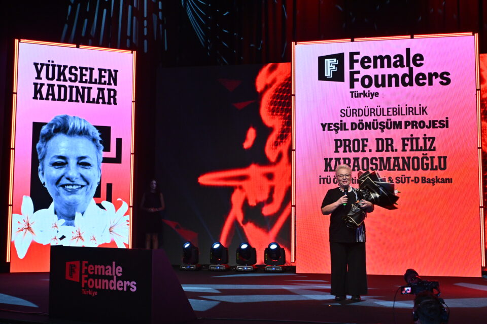 Female Founders Türkiye Ödüllerinde Sürdürülebilirlik Alanında Prof. Dr. Filiz Karaosmanoğlu Ödül Aldı